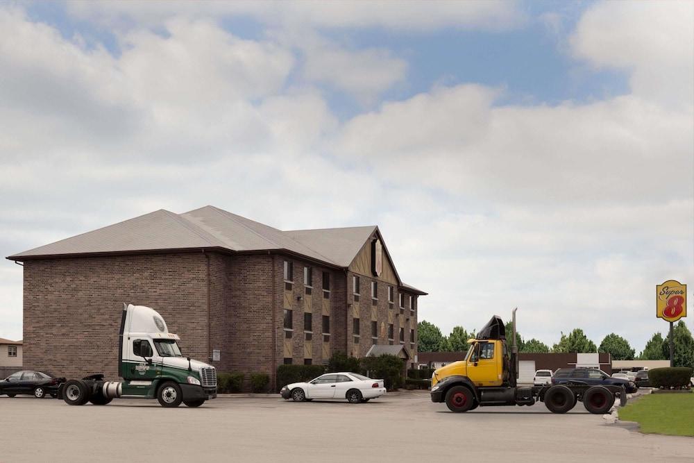 Hotel Super 8 By Wyndham Bridgeview/Chicago Area Esterno foto